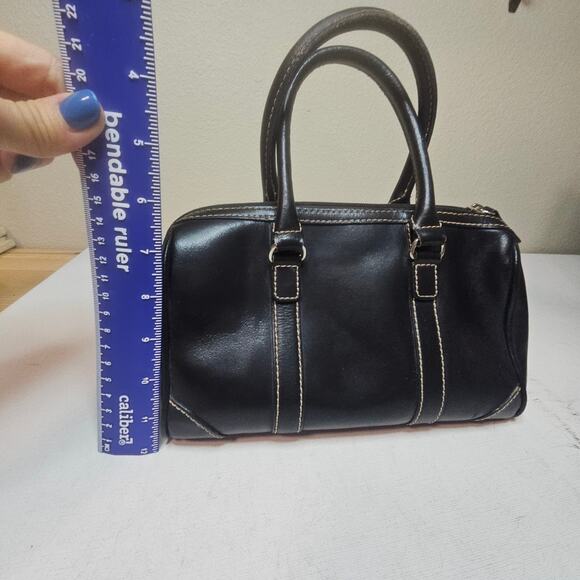 Wilsons Leather‎ Maxima Black Sturdy purse. See pics for details. Coach Vibe - Picture 8 of 16